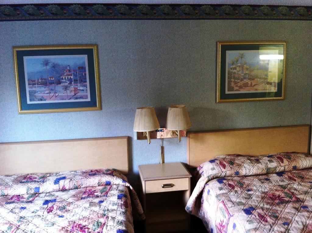 Civic Center Inn Santa Ana Room photo